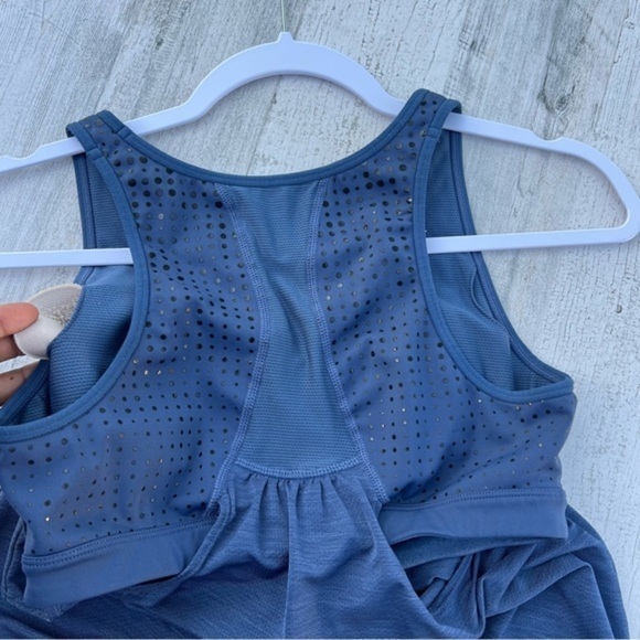 Athleta Shirt Size Small Womens Gel Mesh Supercharged Tank Top with built in bra - Picture 2 of 11